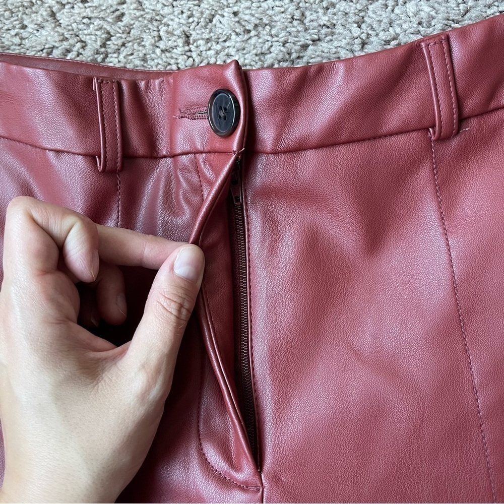 Worthington Red Pleather Ankle Pants - Picture 3 of 9